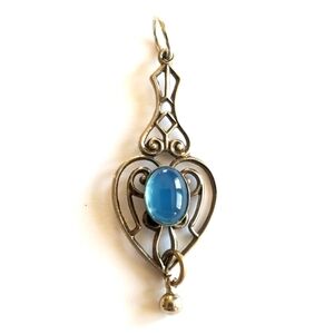 Vintage lavalier pendant blue cabochon silver tone Art Nouveau deco